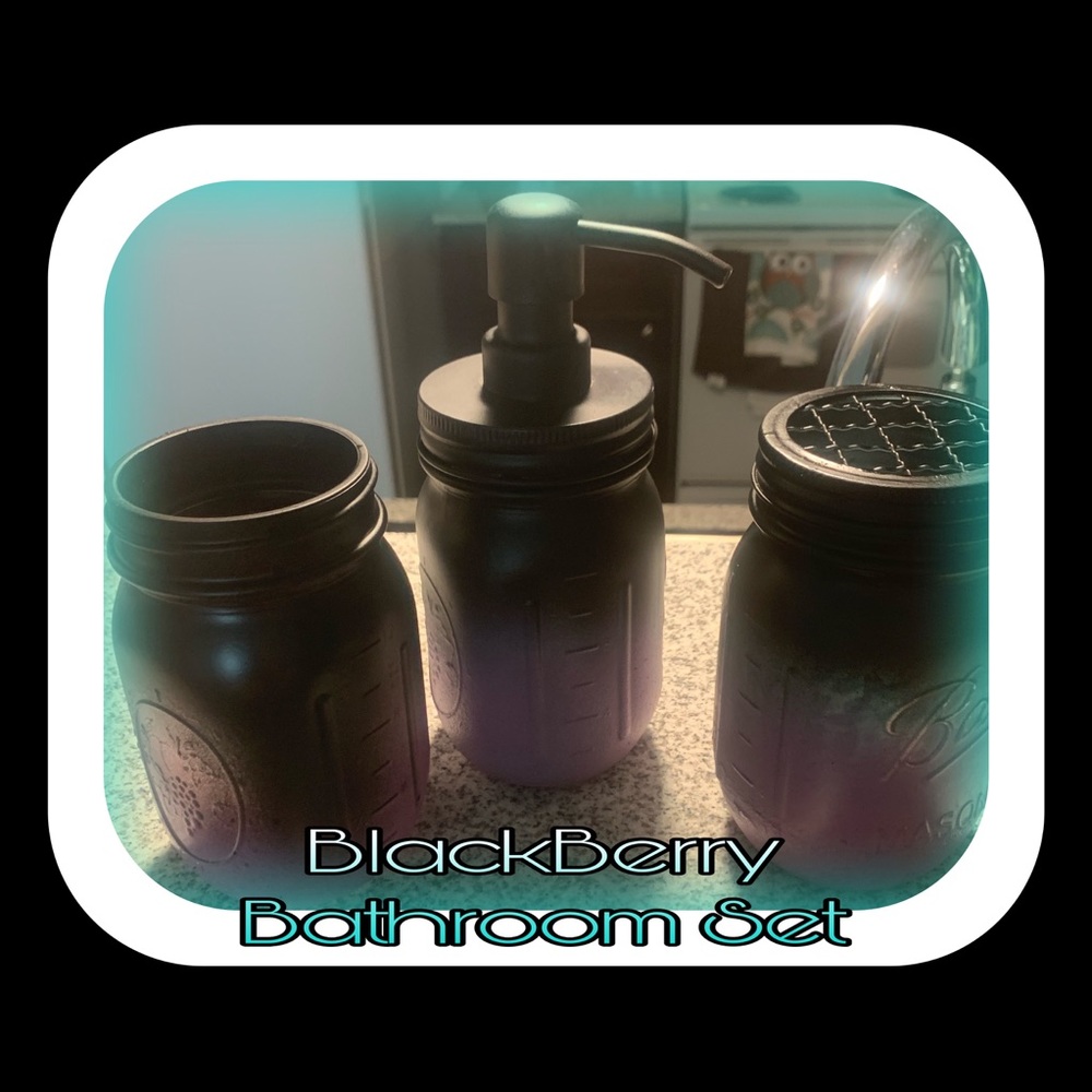 TutuJunky Bathroom mason jar set